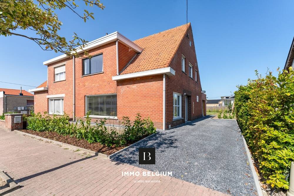 Huis te  koop in De Haan 8420 425000.00€ 3 slaapkamers 192.00m² - Zoekertje 556067