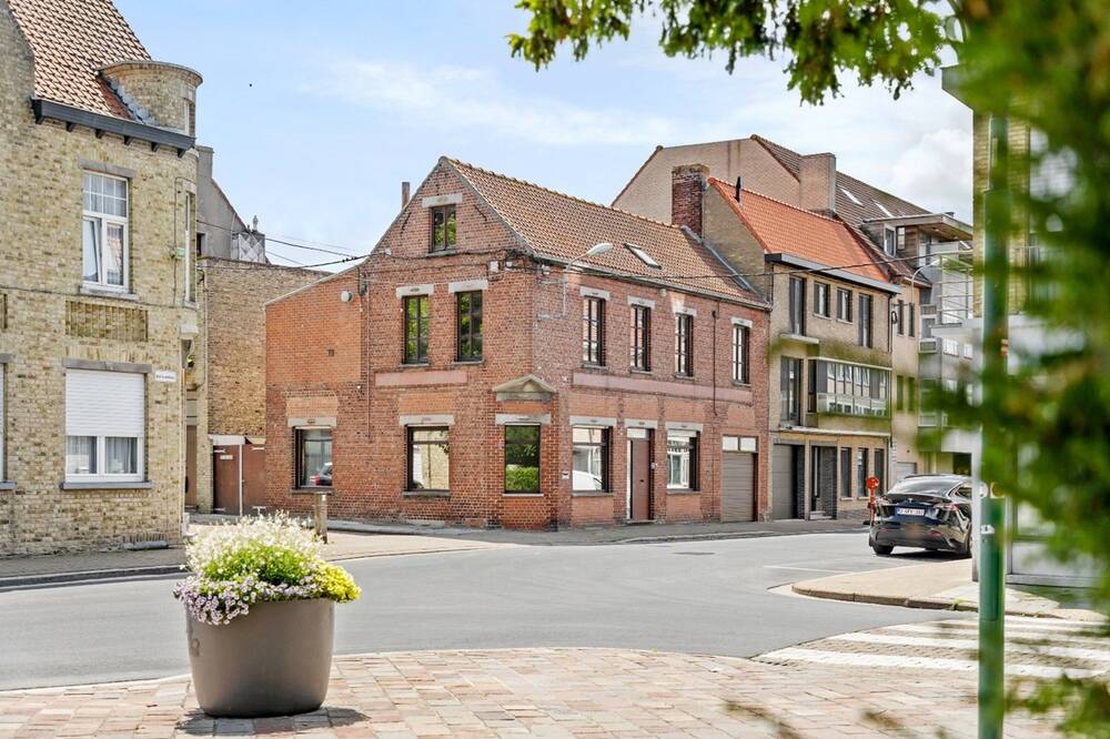 Huis te  koop in Diksmuide 8600 211000.00€ 4 slaapkamers 173.00m² - Zoekertje 556035