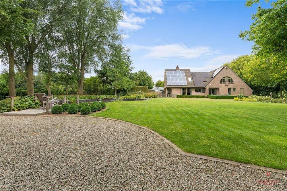 Huis te  koop in Boezinge 8904 785000.00€ 4 slaapkamers 294.00m² - Zoekertje 556142