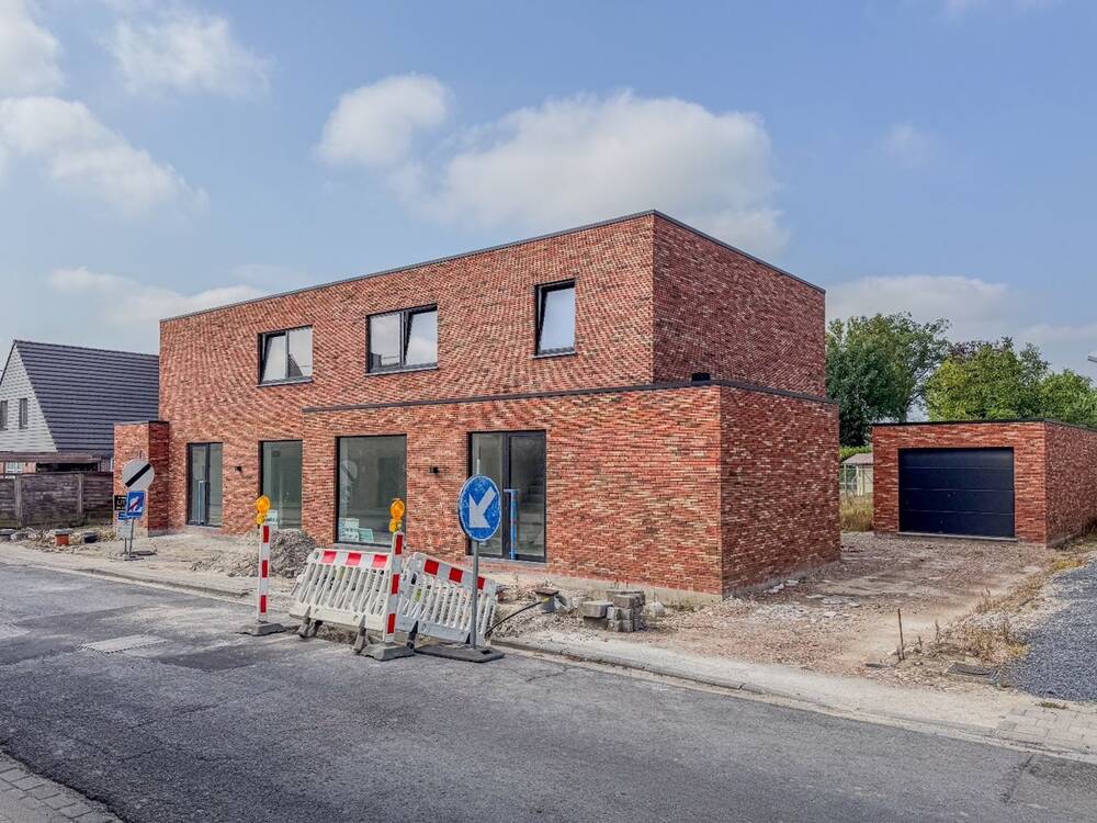 Huis te  huur in Klerken 8650 1100.00€ 3 slaapkamers 180.00m² - Zoekertje 556092