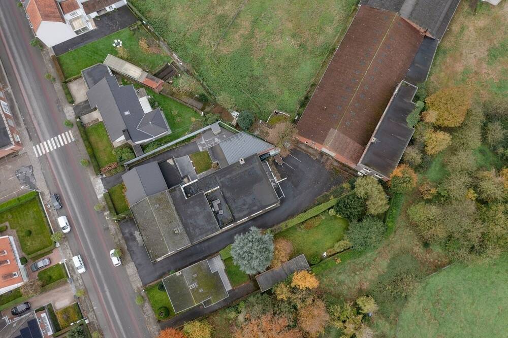 Handelszaak te  koop in Tielt 8700 498000.00€  slaapkamers 575.00m² - Zoekertje 554907