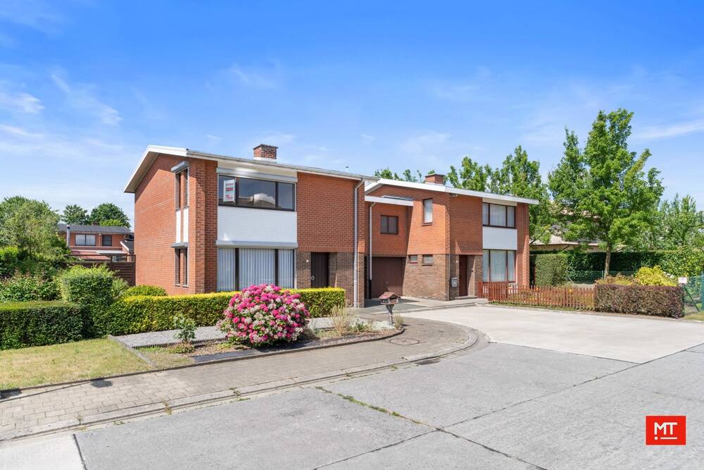 Huis te  koop in Geluveld 8980 240000.00€ 4 slaapkamers 141.00m² - Zoekertje 554355