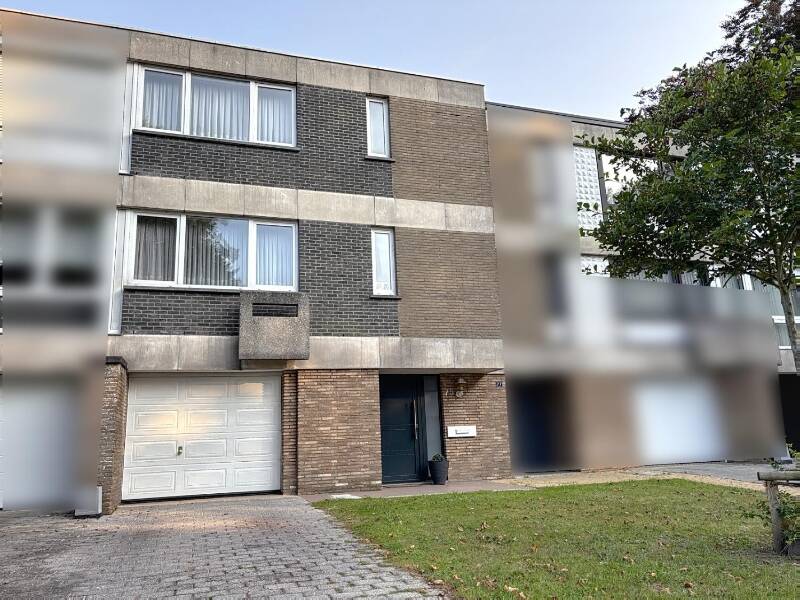 Huis te koop in Sint-Michiels 8200 380000.00€ 3 slaapkamers 156.00m² - Zoekertje 554428