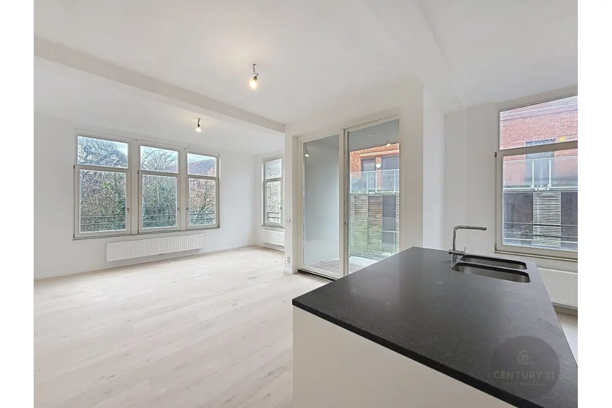 Appartement te  koop in Brugge 8000 349000.00€ 2 slaapkamers 106.00m² - Zoekertje 556970