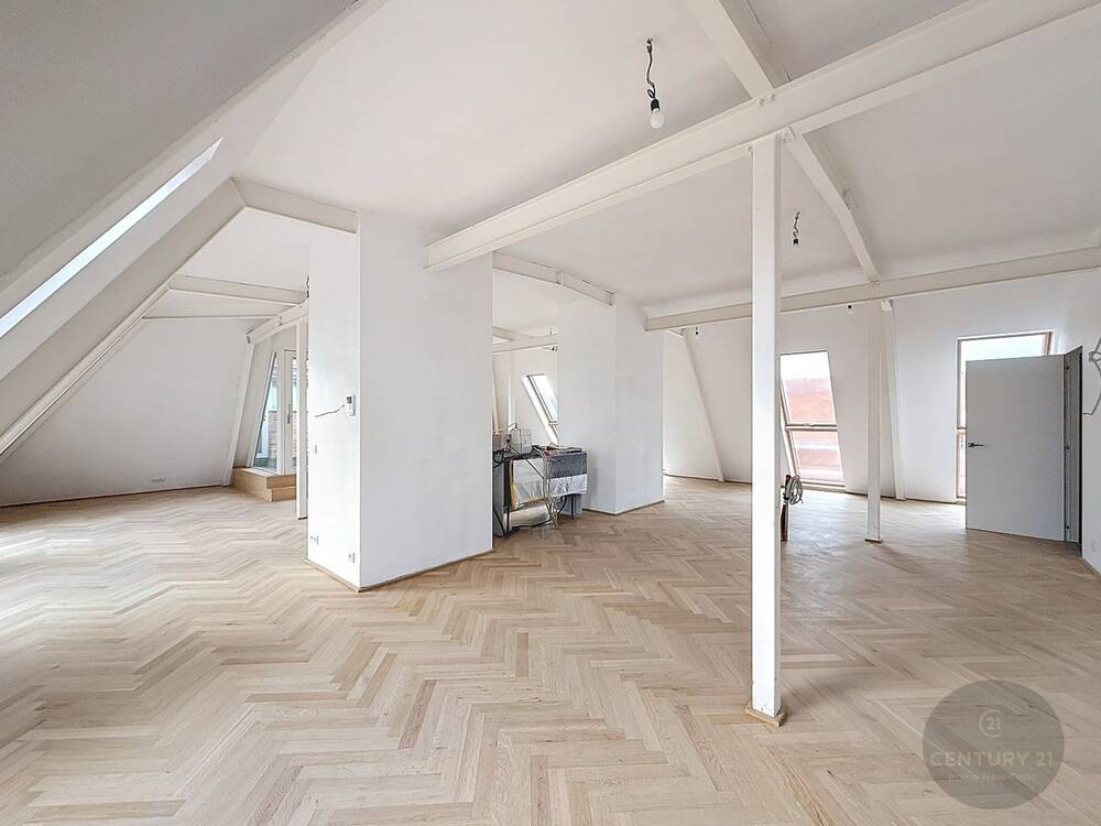 Appartement te  koop in Brugge 8000 825000.00€ 3 slaapkamers 213.00m² - Zoekertje 556971