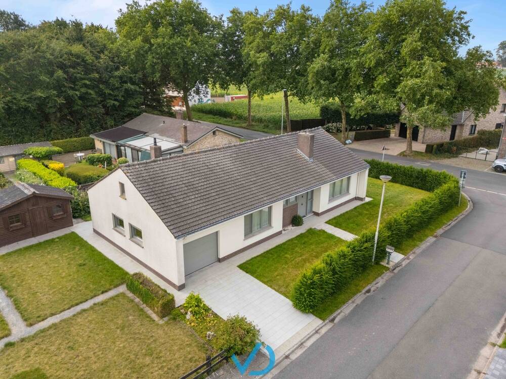 Bungalow te  koop in Elverdinge 8906 309000.00€ 3 slaapkamers 156.00m² - Zoekertje 557648
