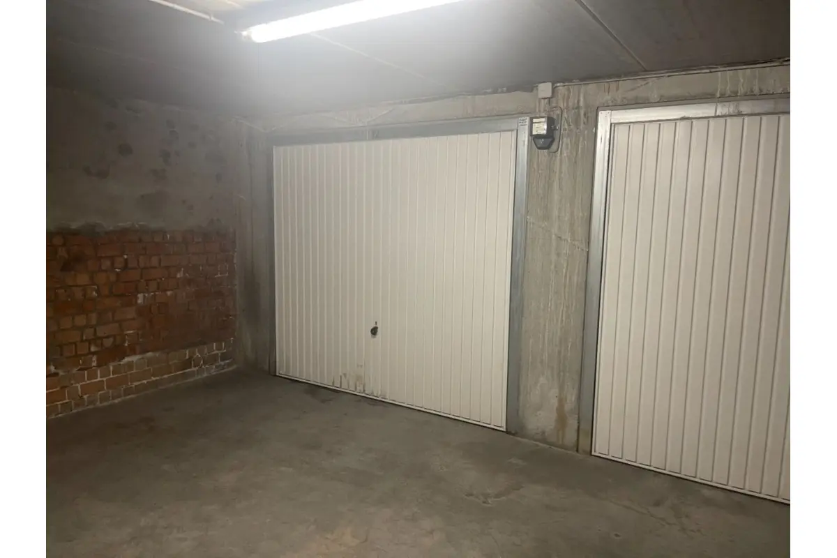 Parking & garage te  koop in Knokke-Heist 8300 89500.00€  slaapkamers m² - Zoekertje 557517