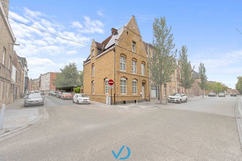 Huis te  koop in Ieper 8900 795000.00€ 5 slaapkamers 238.00m² - Zoekertje 557647