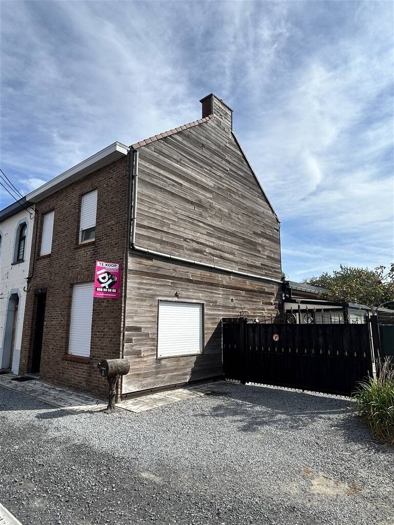 Huis te  koop in Kooigem 8510 195000.00€ 3 slaapkamers 151.00m² - Zoekertje 559450
