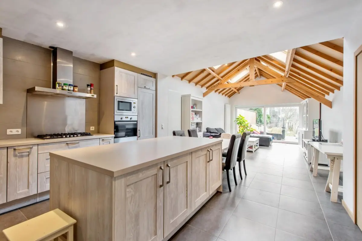 Huis te koop in Dudzele 8380 329000.00€ 4 slaapkamers 226.00m² - Zoekertje 559285