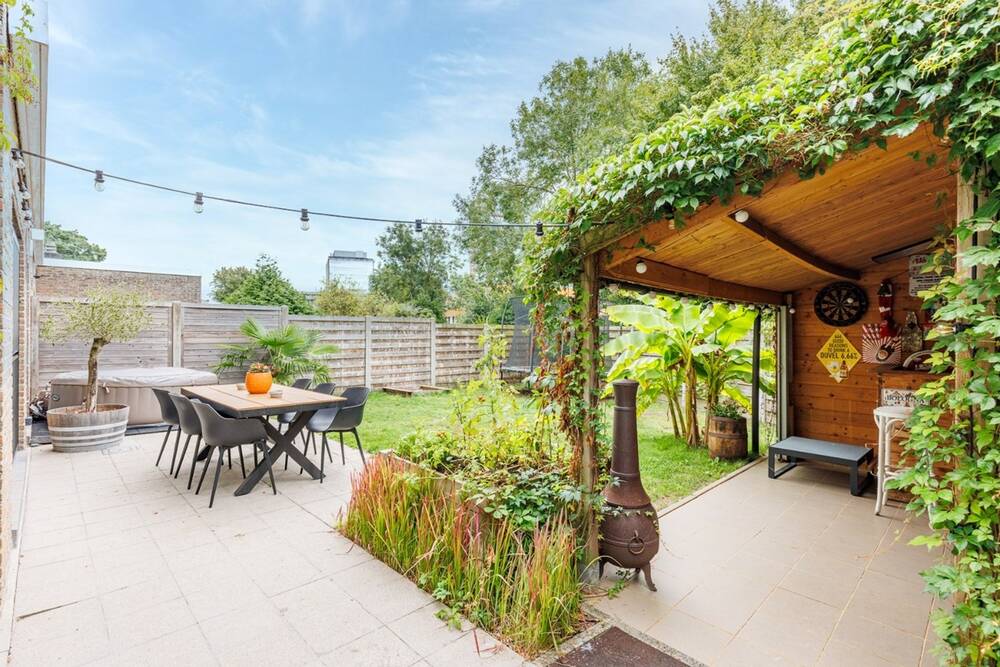 Huis te koop in Assebroek 8310 369000.00€ 3 slaapkamers 148.00m² - Zoekertje 559286