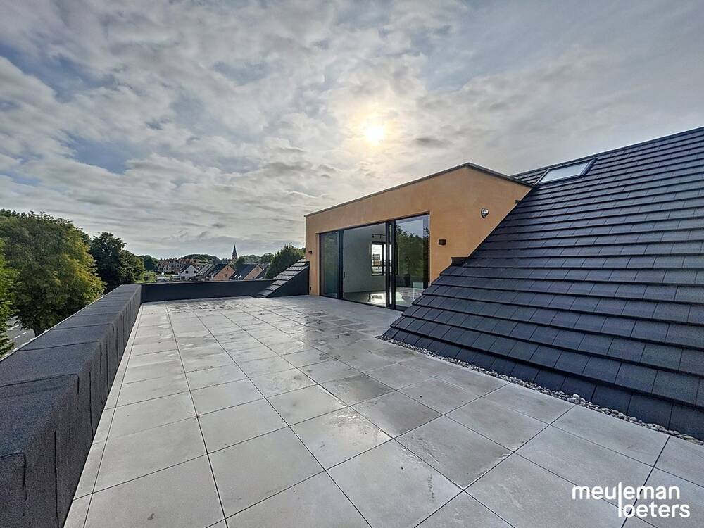 Penthouse te  huur in Beernem 8730 1050.00€ 2 slaapkamers m² - Zoekertje 559280