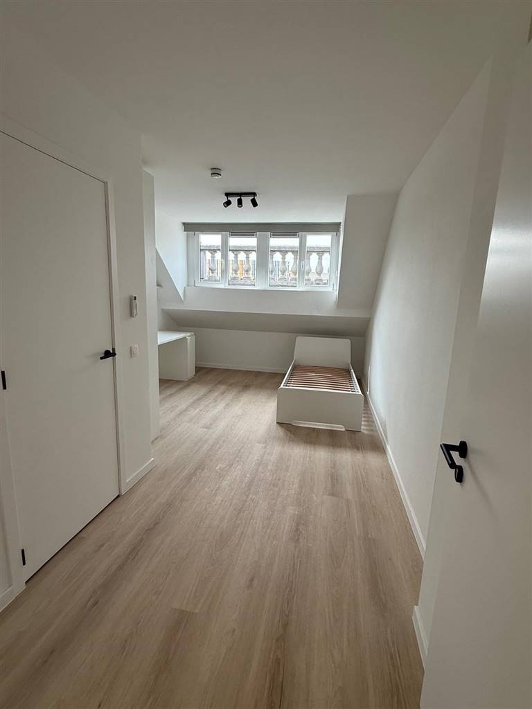 Kot te  huur in Kortrijk 8500 550.00€ 1 slaapkamers 18.00m² - Zoekertje 559365