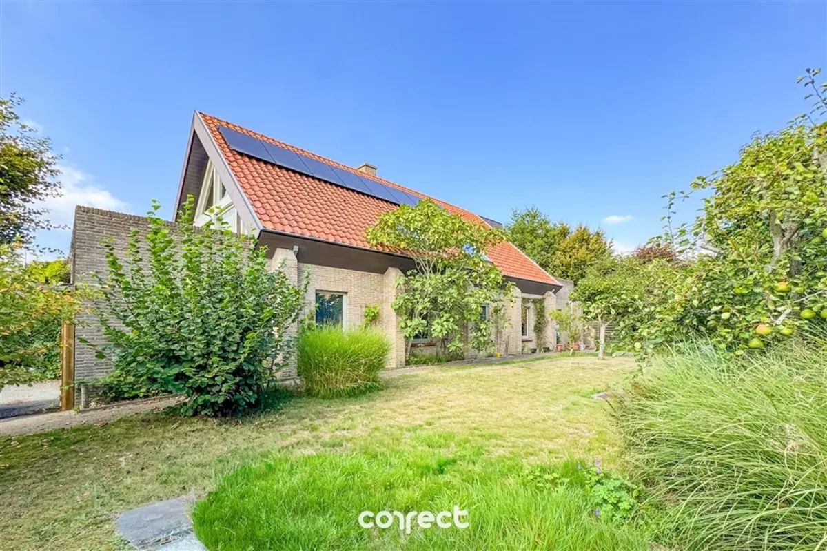 Huis te koop in Ichtegem 8480 429000.00€ 4 slaapkamers 270.00m² - Zoekertje 560203