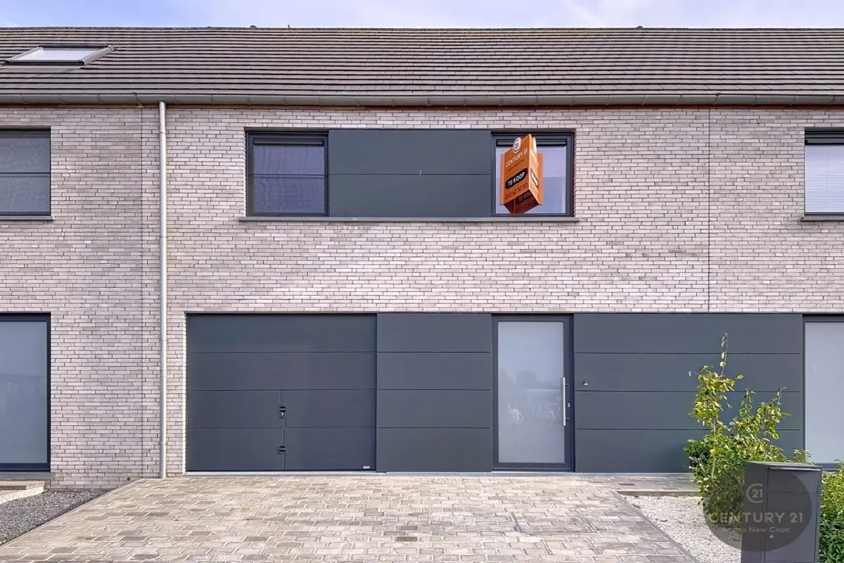 Huis te  koop in Pittem 8740 370000.00€ 3 slaapkamers m² - Zoekertje 559617