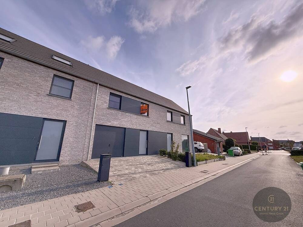 Huis te  in Pittem 8740 370000.00€ 3 slaapkamers m² - Zoekertje 559617