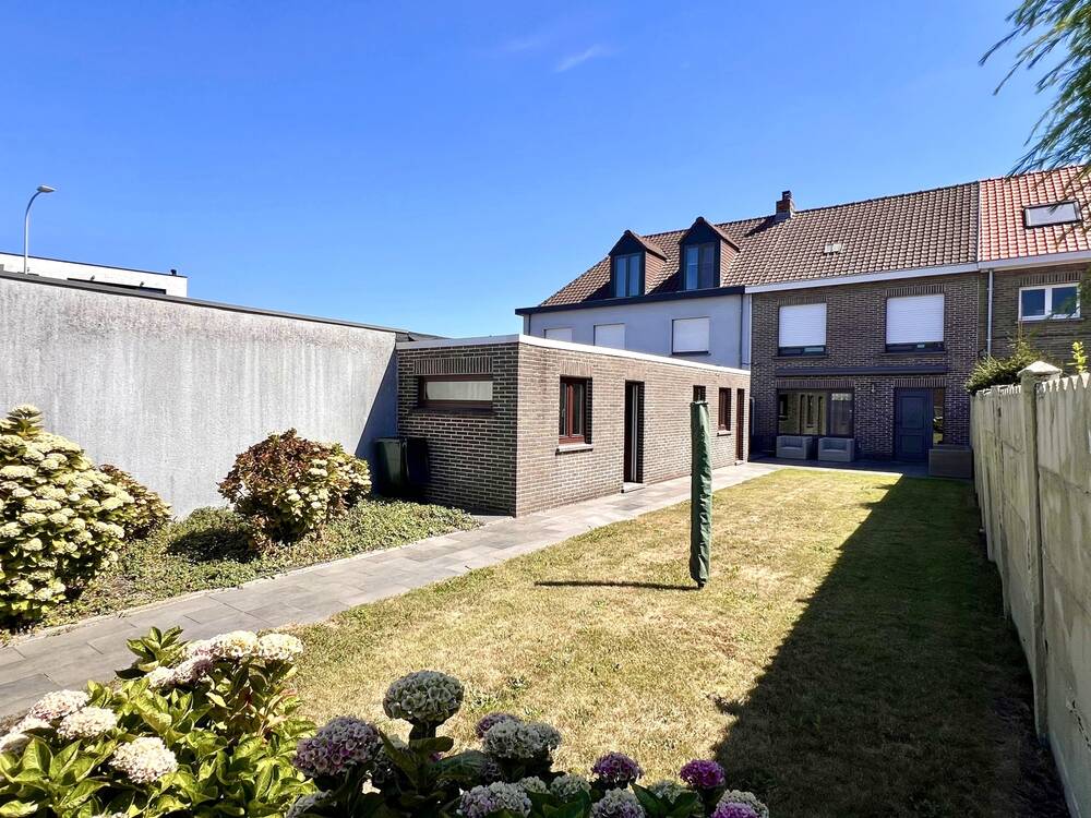 Huis te koop in Sint-Eloois-Vijve 8793 175000.00€ 2 slaapkamers 120.00m² - Zoekertje 561274