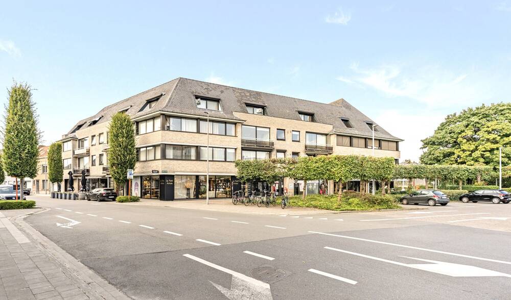 Handelszaak te  koop in Brugge 8000 665000.00€  slaapkamers 200.00m² - Zoekertje 561690