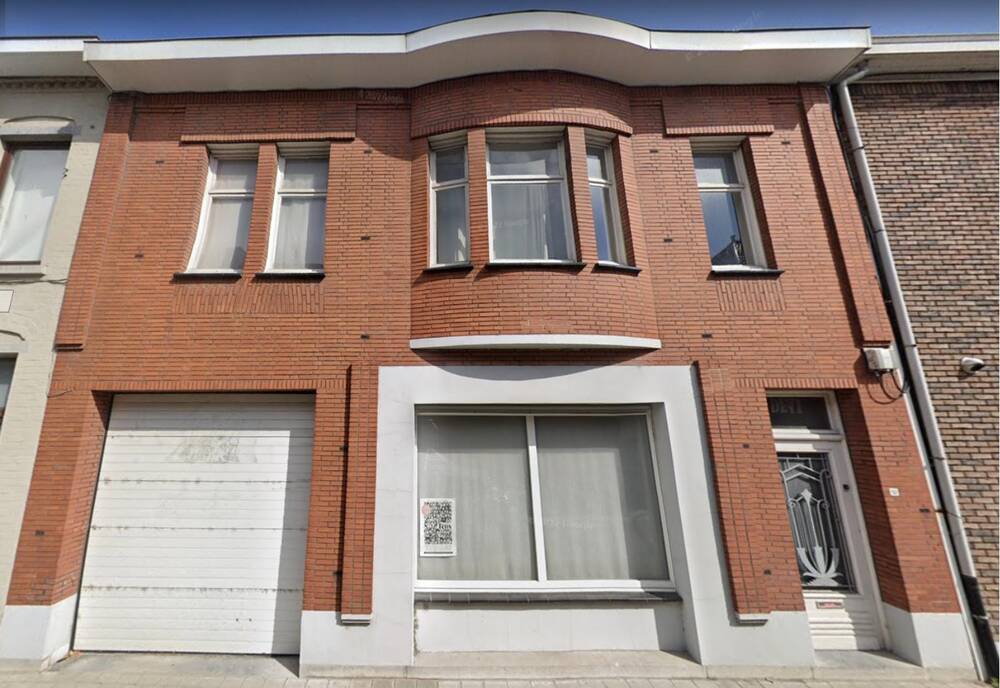 Huis te  koop in Kuurne 8520 249000.00€ 4 slaapkamers 300.00m² - Zoekertje 563628