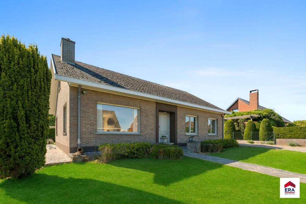 Huis te  koop in Aarsele 8700 310000.00€ 3 slaapkamers 196.00m² - Zoekertje 564518