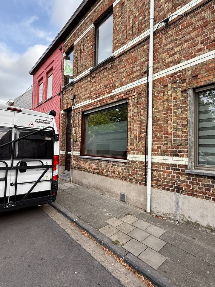 Huis te  huur in Roeselare 8800 700.00€ 3 slaapkamers m² - Zoekertje 564690