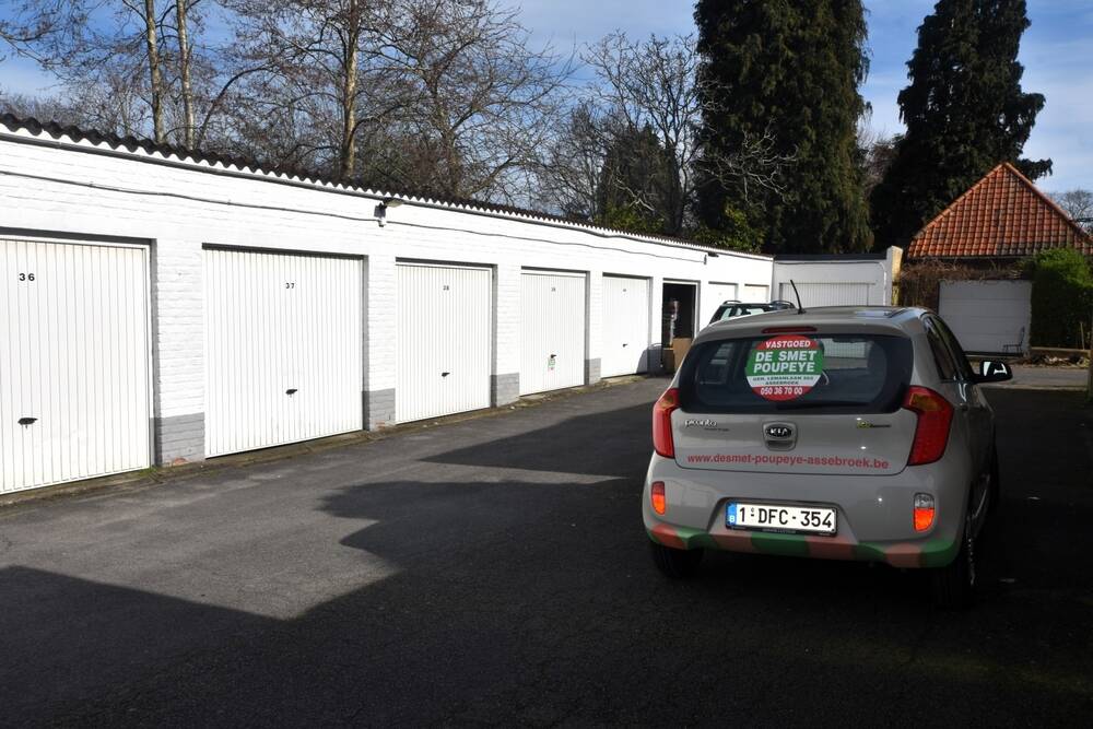 Parking & garage te huur in Assebroek 8310 85.00€ slaapkamers m² - Zoekertje 565049