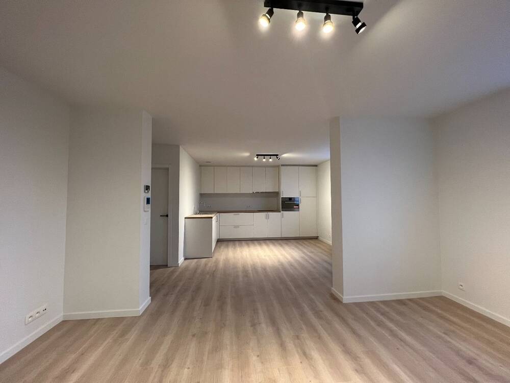 Appartement te  huur in Ieper 8900 775.00€ 2 slaapkamers 97.00m² - Zoekertje 565163