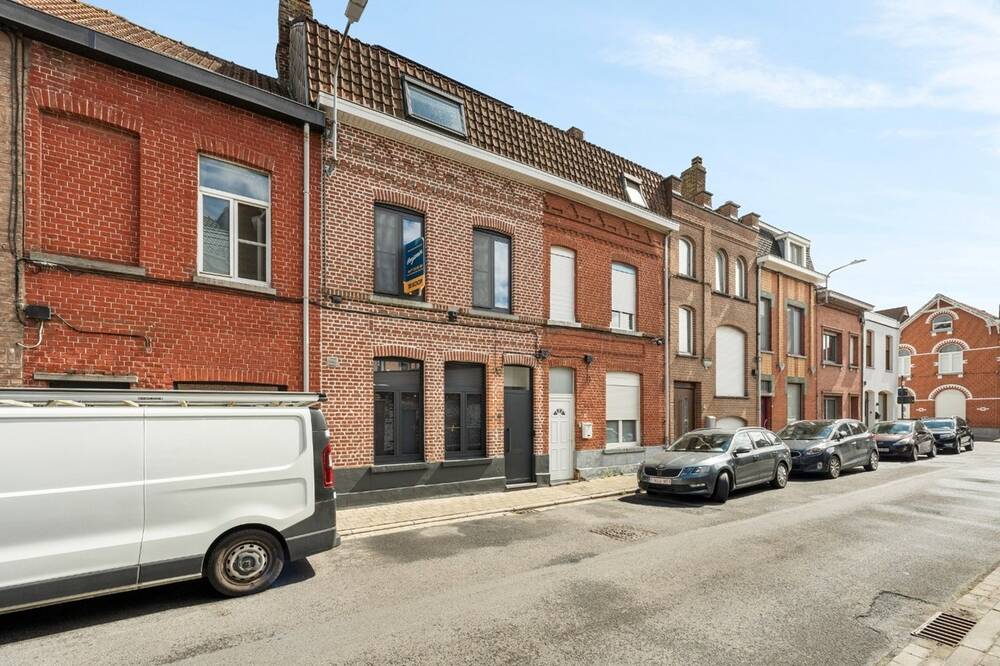 Huis te  koop in Menen 8930 259000.00€ 3 slaapkamers 182.00m² - Zoekertje 565845