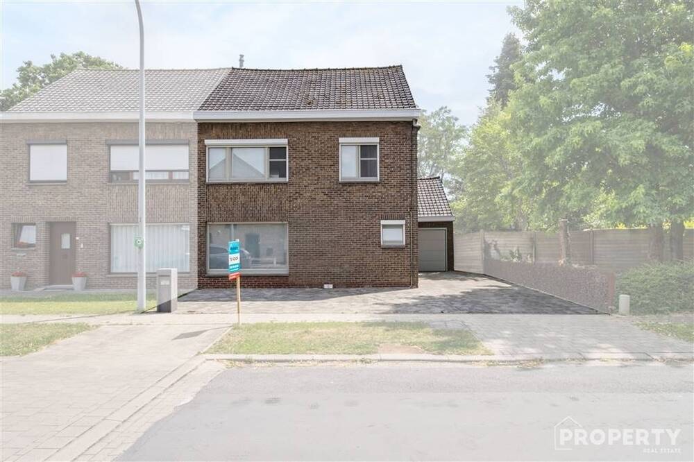 Huis te  koop in Kuurne 8520 330000.00€ 4 slaapkamers 193.00m² - Zoekertje 575370