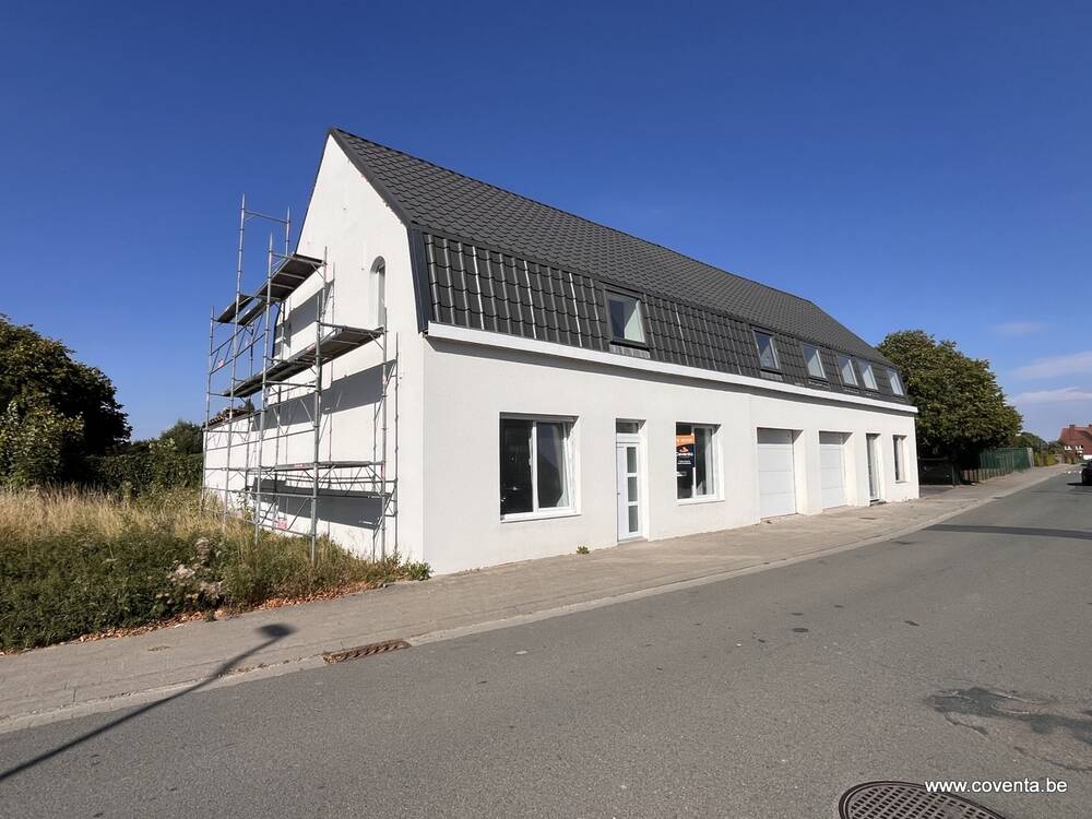 Huis te in Roeselare 8800 299000.00€ 4 slaapkamers 208.00m² - Zoekertje 565804