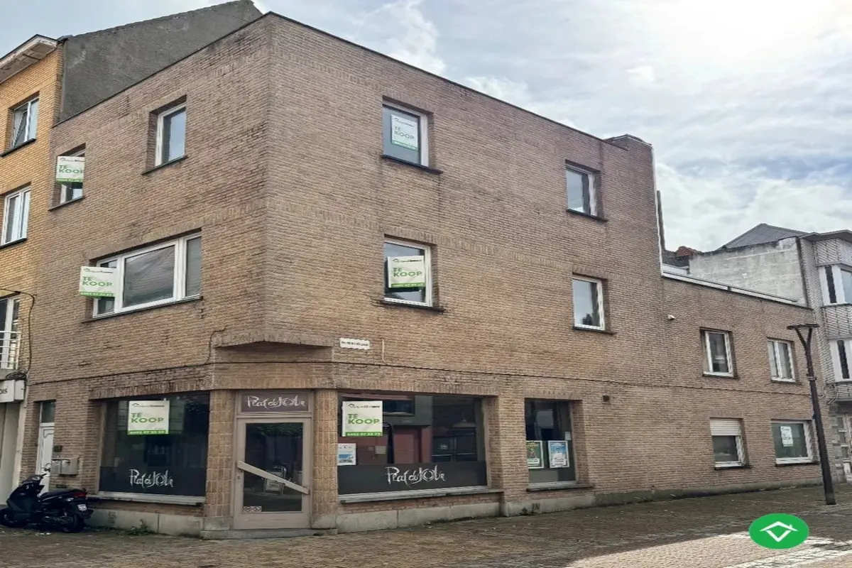 Appartementsgebouw te  koop in Bredene 8450 275000.00€ 3 slaapkamers m² - Zoekertje 565963