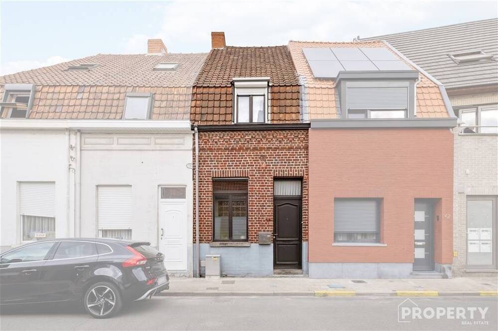 Huis te koop in Harelbeke 8530 220000.00€ 3 slaapkamers 122.00m² - Zoekertje 566130