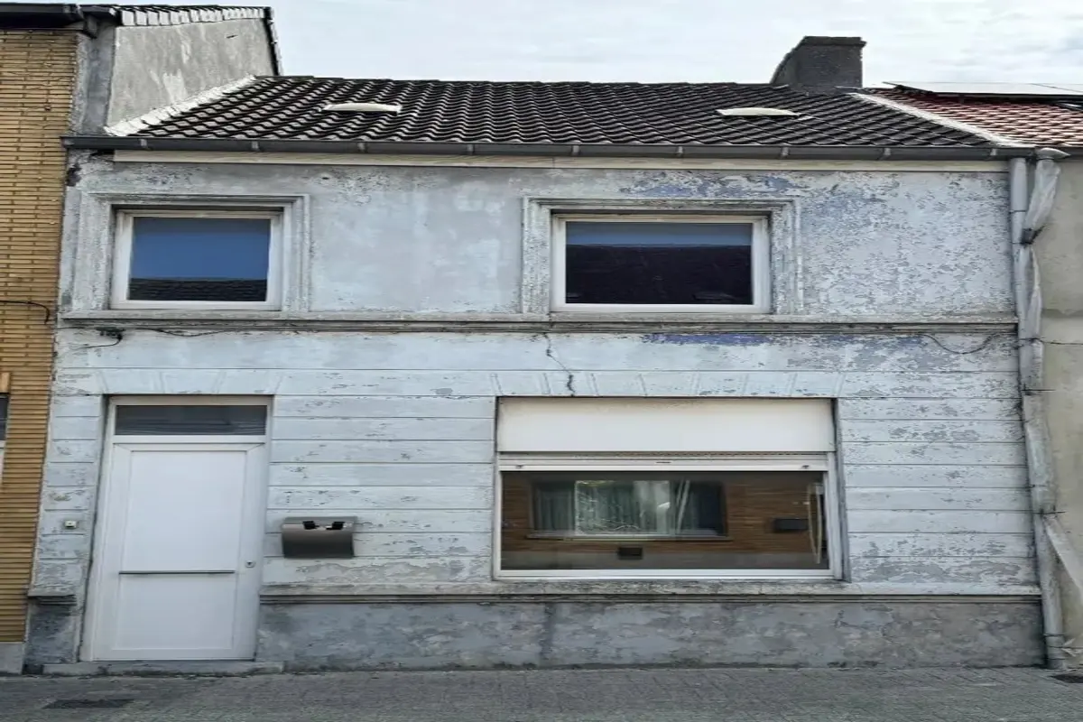 Huis te  koop in Bredene 8450 135000.00€ 2 slaapkamers 133.00m² - Zoekertje 566070