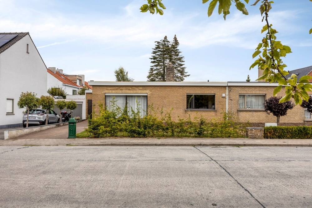 Huis te koop in Sint-Michiels 8200 310000.00€ 2 slaapkamers 125.00m² - Zoekertje 566171