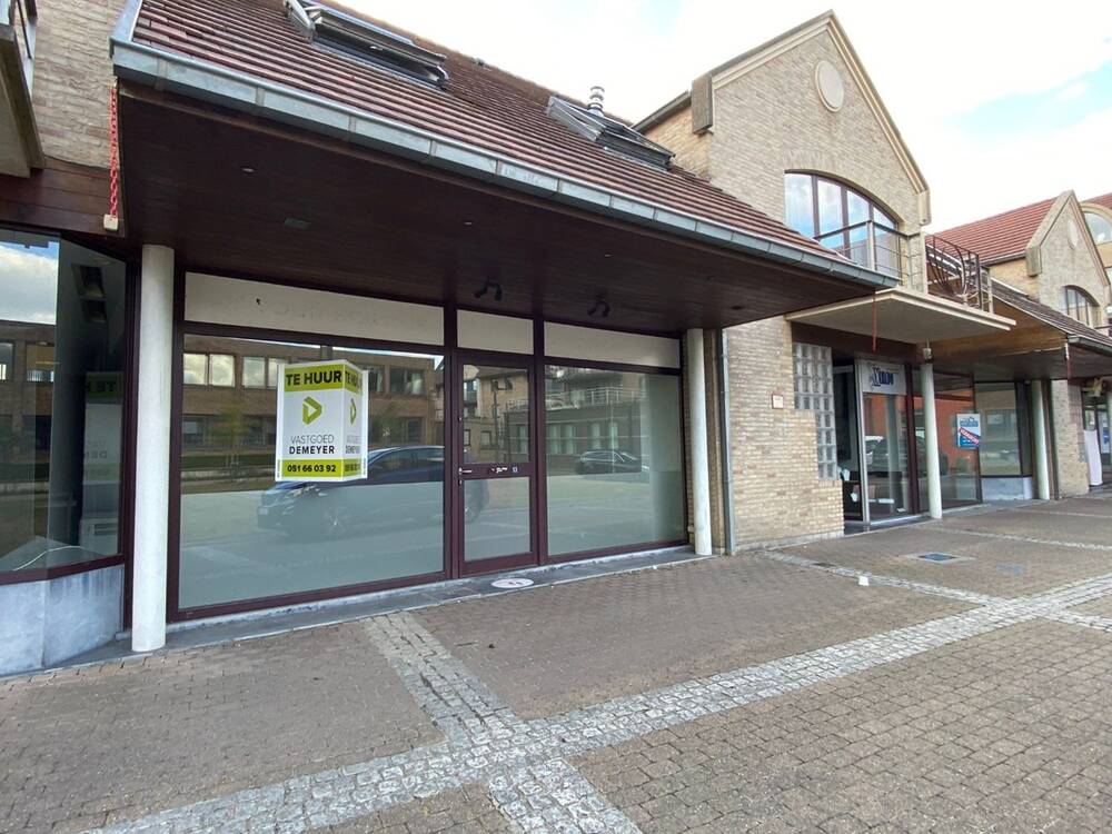Handelszaak te huur in Pittem 8740 450.00€ slaapkamers m² - Zoekertje 566149
