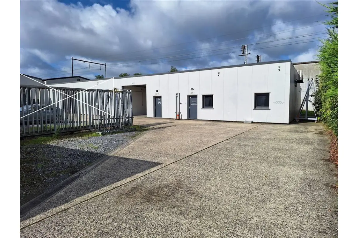 Handelszaak te  huur in Harelbeke 8530 875.00€  slaapkamers 260.00m² - Zoekertje 567542