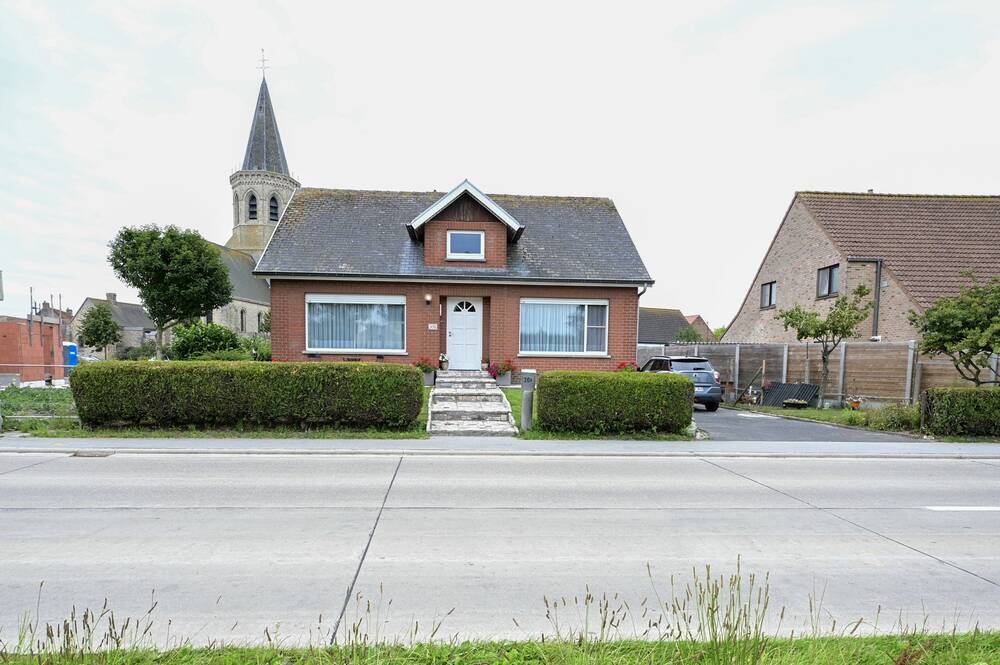 Huis te  koop in Koekelare 8680 275000.00€ 3 slaapkamers 238.00m² - Zoekertje 567809