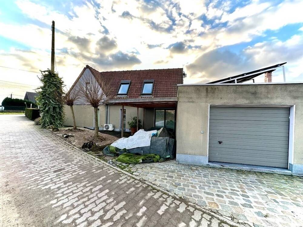 Huis te koop in Harelbeke 8530 330000.00€ 2 slaapkamers 169.00m² - Zoekertje 567559