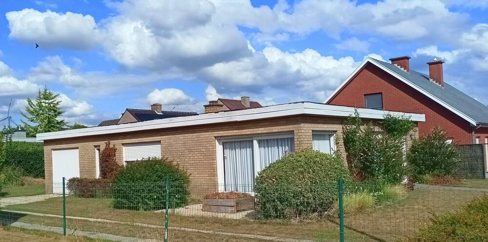 Bungalow te  koop in Rumbeke 8800 246500.00€ 3 slaapkamers 126.00m² - Zoekertje 567744