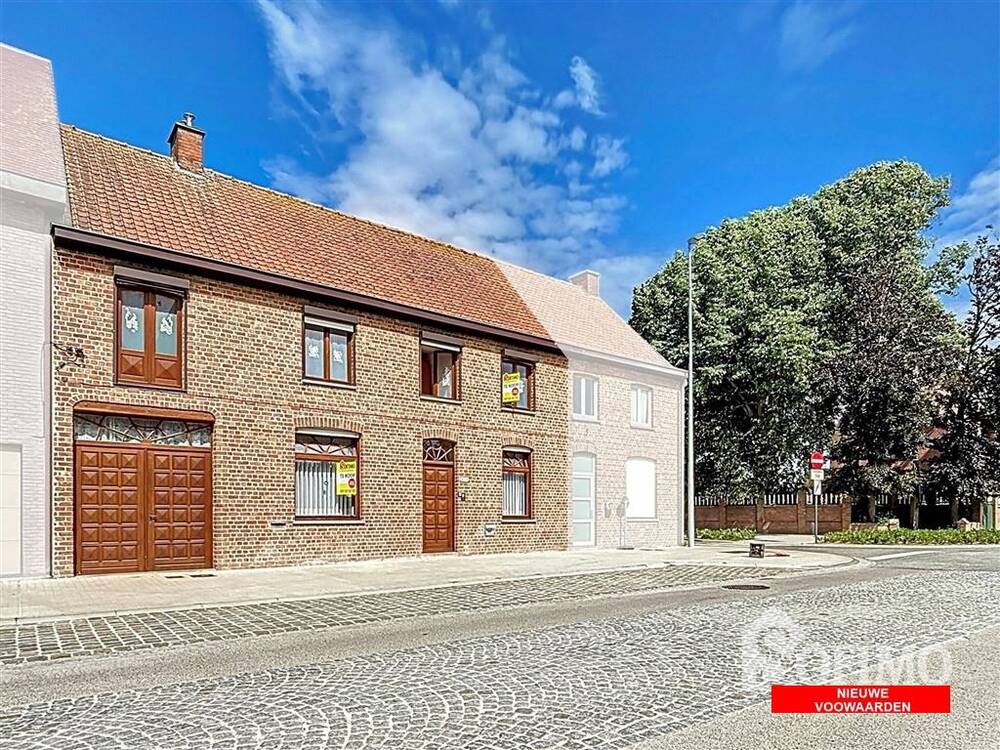 Huis te  koop in Boezinge 8904 264000.00€ 4 slaapkamers 367.00m² - Zoekertje 568396
