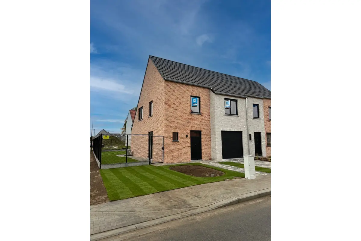 Huis te  koop in Waardamme 8020 431242.00€ 3 slaapkamers 150.87m² - Zoekertje 569652