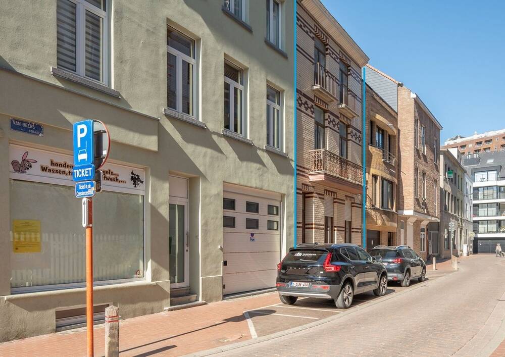 Huis te  koop in Blankenberge 8370 262000.00€ 5 slaapkamers 243.00m² - Zoekertje 569205