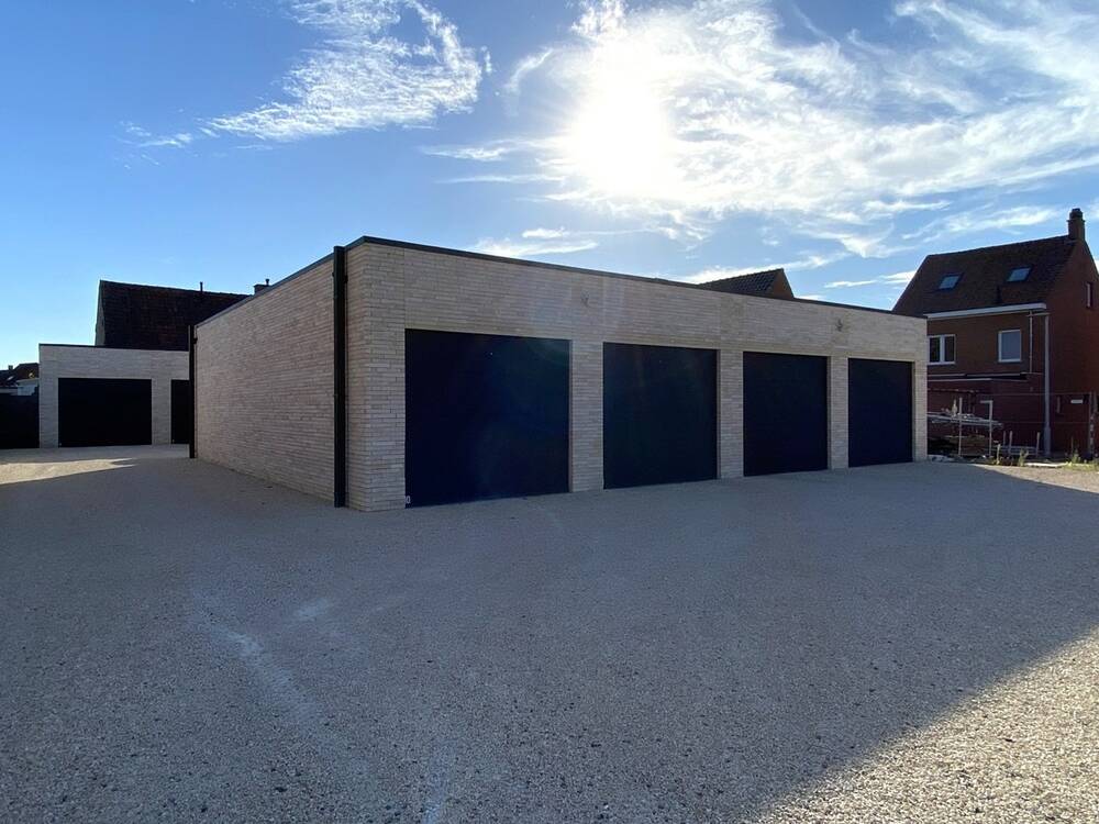 Parking & garage te huur in Meulebeke 8760 95.00€ slaapkamers m² - Zoekertje 570081