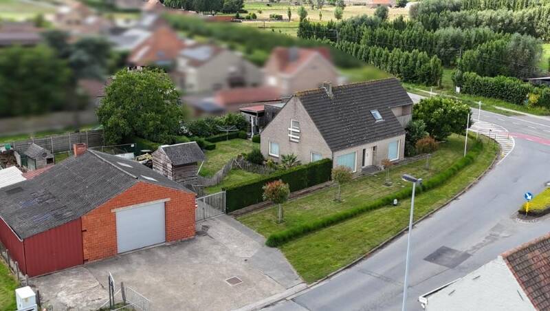 Huis te  koop in Zedelgem 8210 695000.00€ 5 slaapkamers 344.00m² - Zoekertje 569108