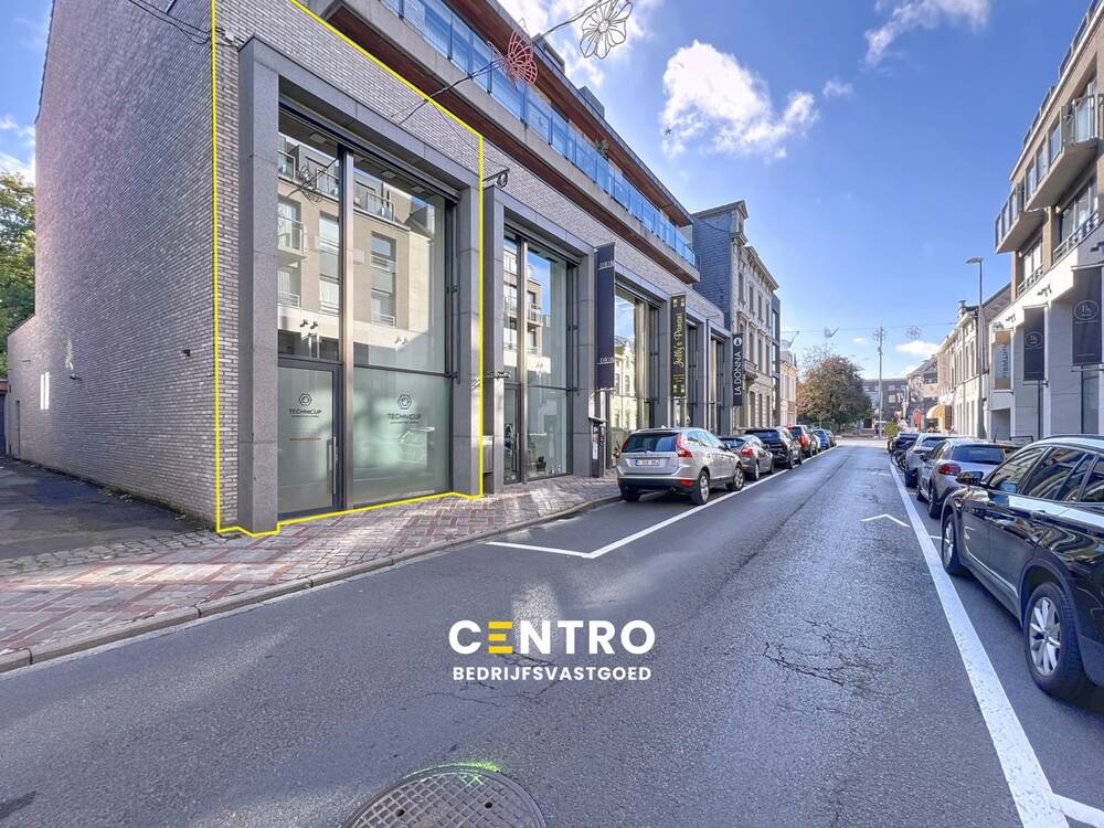 Handelszaak te  huur in Roeselare 8800 0.00€  slaapkamers 149.00m² - Zoekertje 569637