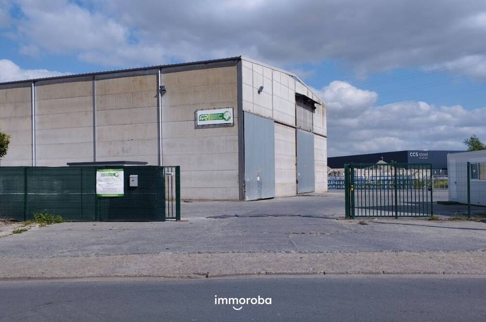 Handelszaak te  huur in Sint-Eloois-Vijve 8793 2.50€  slaapkamers m² - Zoekertje 568774