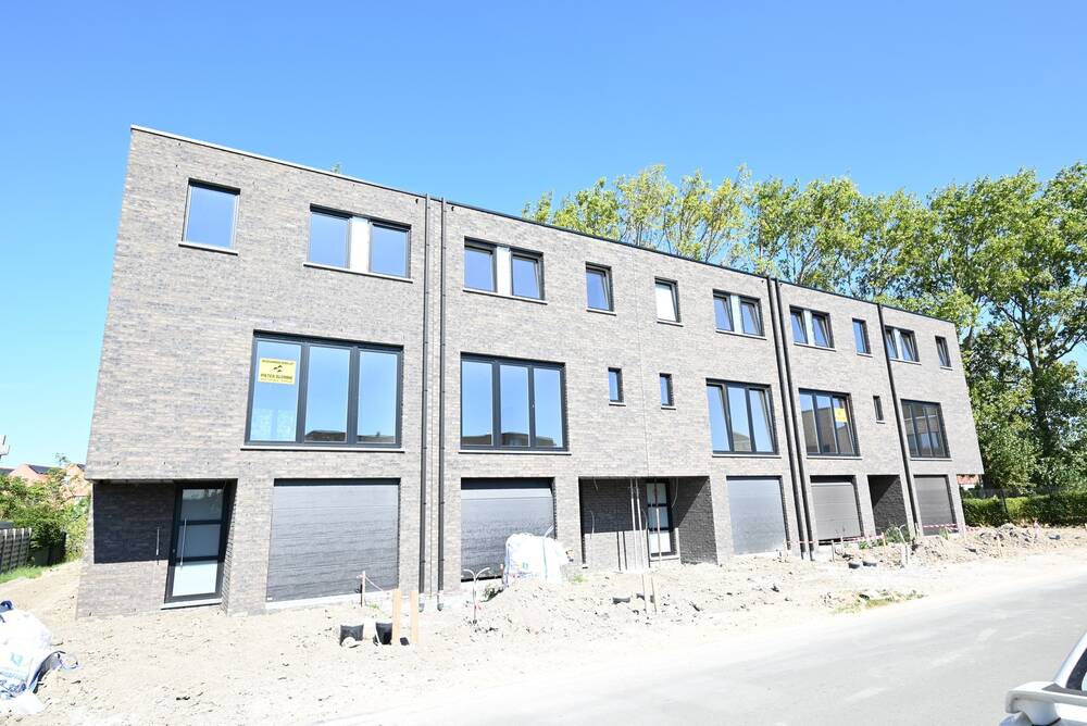 Huis te  koop in Oostende 8400 337500.00€ 4 slaapkamers m² - Zoekertje 569616