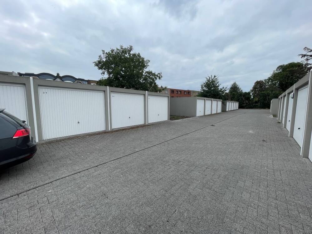 Parking & garage te huur in Sint-Kruis 8310 95.00€ slaapkamers m² - Zoekertje 568885