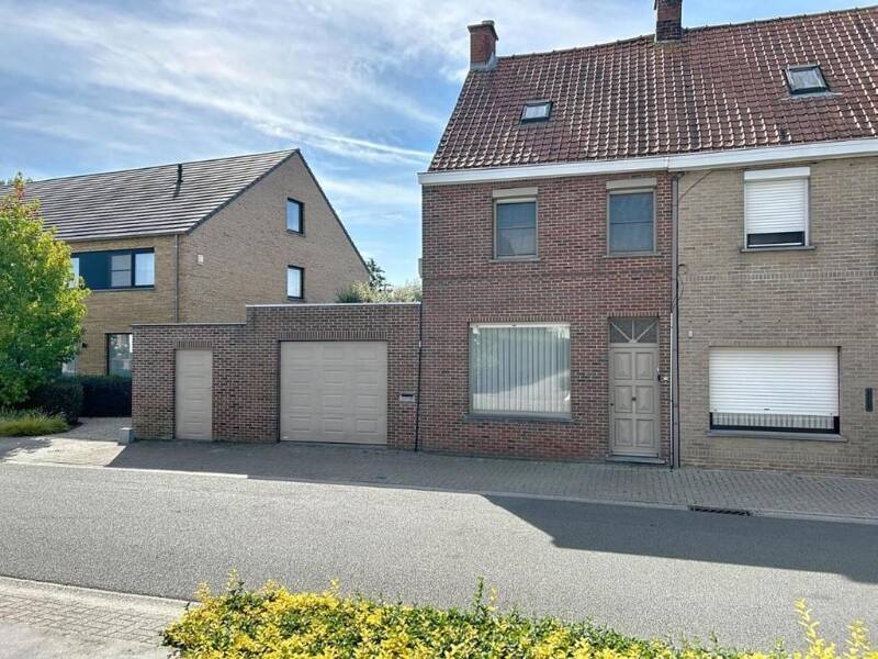 Huis te  koop in Izegem 8870 285000.00€ 3 slaapkamers 224.00m² - Zoekertje 569112
