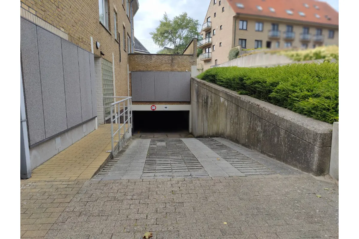 Parking & garage te  koop in Koksijde 8670 20000.00€  slaapkamers m² - Zoekertje 569594